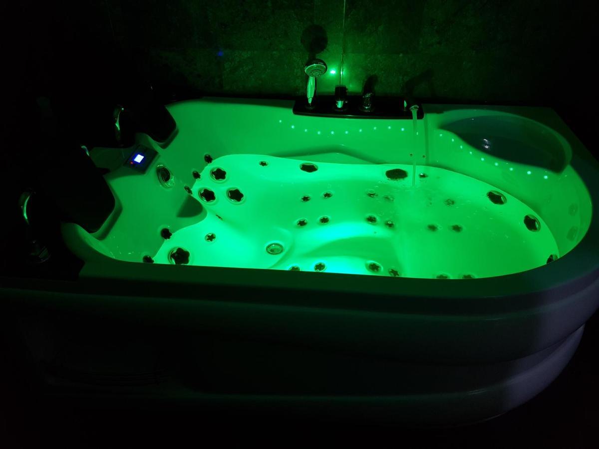 Lights Spa National Arena Mega Mall Monza Bucareste Exterior foto
